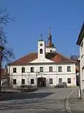 Radomyšl - radnice s kostelem.JPG