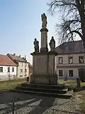 Radomyšl - sousoší Blahoslavené Panny Marie.JPG