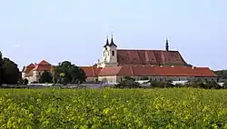Areál kláštera od jihu