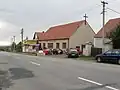 Český svaz chovatelů (budovu vlastní církev a slouží se zde bohoslužby)
