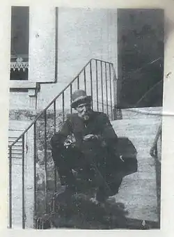 Martial Caillebotte: Pierre-Auguste Renoir na Montmartru, fotografie