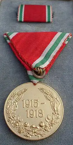 Zadní strana