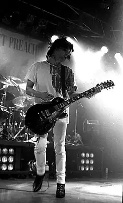 Richey Edwards (květen 1992)