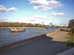 Pohled na Temži z parku