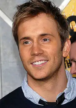 Robert Hoffman na premiéře filmu Let's Dance 2.