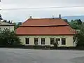Dům č. p. 166 s pamětní deskou upomínající na pobyt B. Smetany
