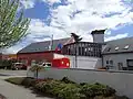 obecní úřad a hasičská zbrojnice