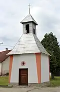 Kaple na návsi