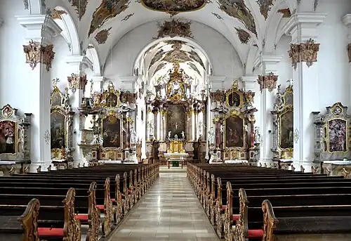 Interiér kostela dominikánů