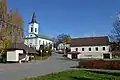 Náves a evangelický kostel