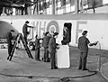 Příslušnice WAAF při údržbě bombardéru Armstrong Whitworth Whitley Mk.V pobřežního letectva