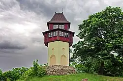 v květnu 2015