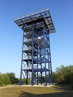 rozhledna na vrcholu Havranu