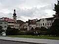 Pohled na kostel z Masarykova náměstí