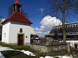 Kašna u kaple