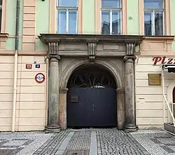 Vstupní portál