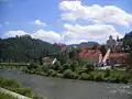 Savinja v Celji, Breg