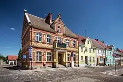 Budova pošty na náměstí