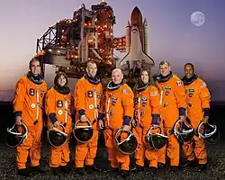 Zleva doprava: Mastracchio, Morganová, Hobaugh, Kelly, Caldwellová, Williams a Drew