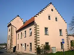 Bývalý panský dvůr Salhausenů v České Kamenici