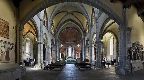 Interiér kostela