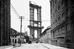 Pylon Manhattanského mostu ve výstavbě, 1908