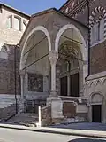 Boční vchod