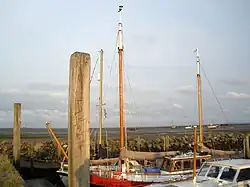 Marina při odlivu