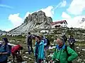 Schwalbenkofel od Dreizinnenhütte