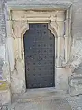 Sedlový portál s přetínavým ostěním