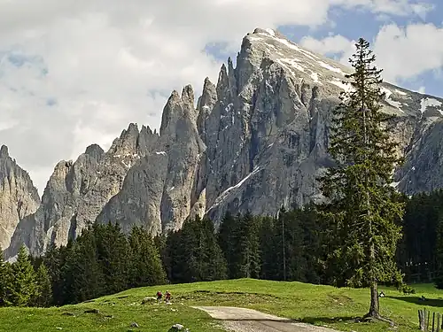 pohled na Plattkofel ze Seiser Alm