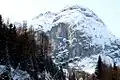 Vrchol Bila Pec (2146 m n. m.) nad Sella Nevea