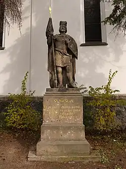 Socha sv. Václava z r. 1864 u kostela sv. Petra a Pavla v Semilech