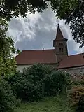 Severní pohled na kostel Narození Panny Marie v Průhonicích