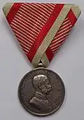 Stříbrná medaile za statečnost II. třída - avers