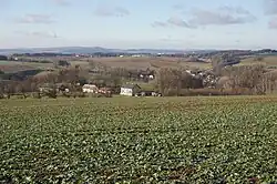 pohled na osadu od rozhledny Na Signálu