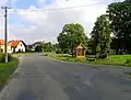 Náves se zastávkou