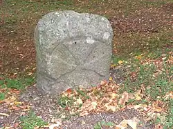 Smírčí_kámen_(Horní_Újezd)1.JPG