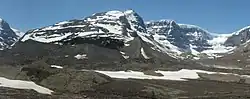 Snow Dome a Dome Glacier pohledem z Icefield Parkway