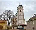 Věž nad vstupem do kostela