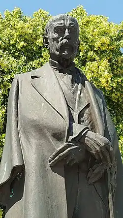 socha T. G. Masaryka před radnicí