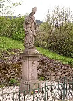 Socha_sv._Prokopa_(Dlouhá_Třebová).JPG