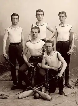 Sokolský dorost – cvičební úbor