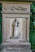 detail reliéfu svatého Františka z Assisi
