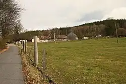 Stádla, v pozadí Křeplický vrch