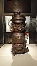 Šenkovní džbán žitavského zednického a kamenického cechu (1562)