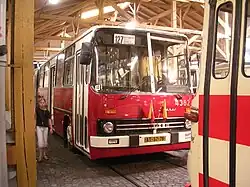 Autobus Ikarus 280