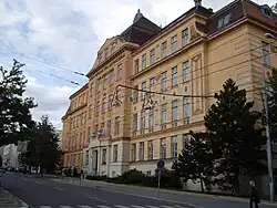 Vyšší odborná škola zdravotnická, Kounicova 684/16