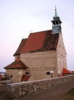 Pohled na chrám sv. Mikuláše ze severu