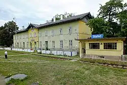 Staniční budova v Starči